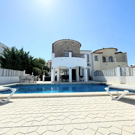 Villa 150-empurialola- Preciosa Casa Con Piscina Y Amarre En Empuriabrava