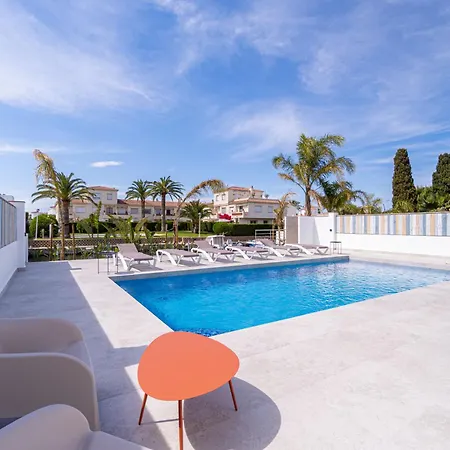 150-empurialola- Preciosa Casa Con Piscina Y Amarre En * Empuriabrava