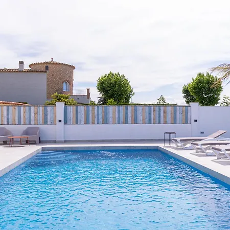 150-empurialola- Preciosa Casa Con Piscina Y Amarre En