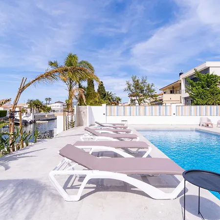 Villa 150-empurialola- Preciosa Casa Con Piscina Y Amarre En