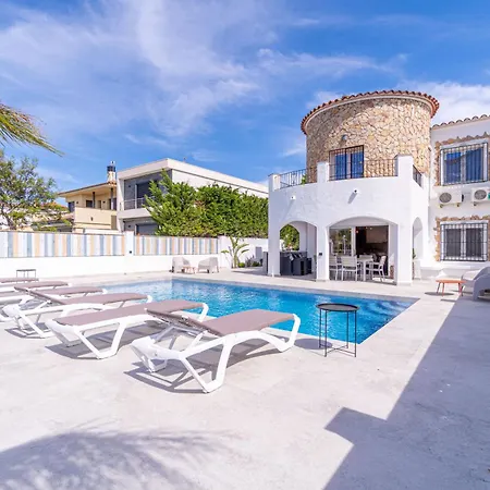 150-empurialola- Preciosa Casa Con Piscina Y Amarre En Villa Empuriabrava