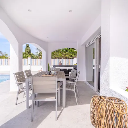 别墅 150-empurialola- Preciosa Casa Con Piscina Y Amarre En
